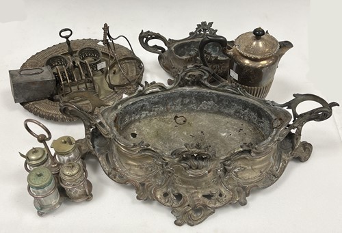 Lot 404 - A quantity of silver plated wares including...