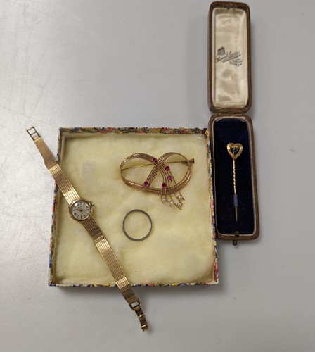 Lot 362 - A wedding band stamped 'PLATINUM', weight 3.2g,...