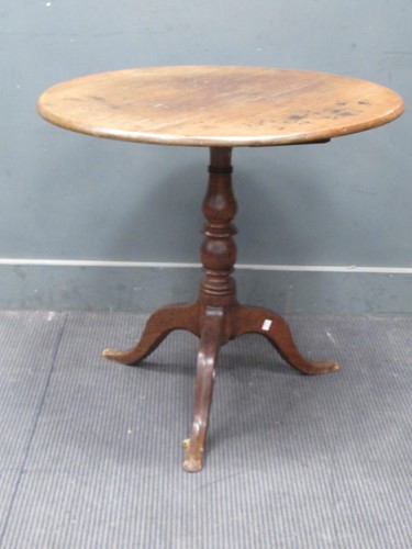 Lot 432 - A late Georgian country-made mahogany and oak...