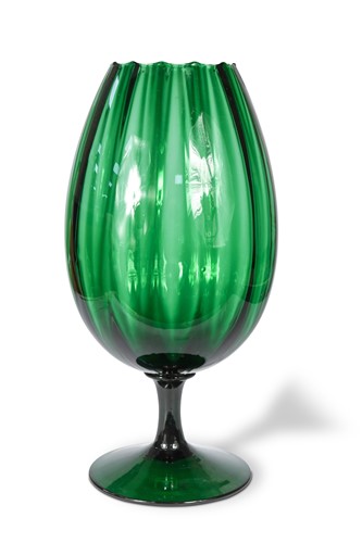 Lot 22 - A large Empoli green glass goblet vase