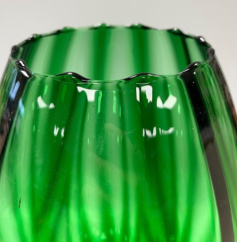 Lot 22 - A large Empoli green glass goblet vase