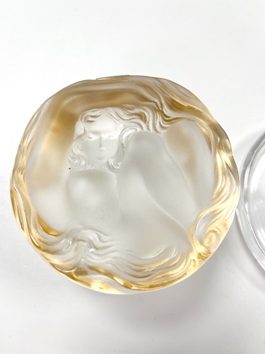Lot 9 - Daphne, a Lalique frosted glass powder jar
