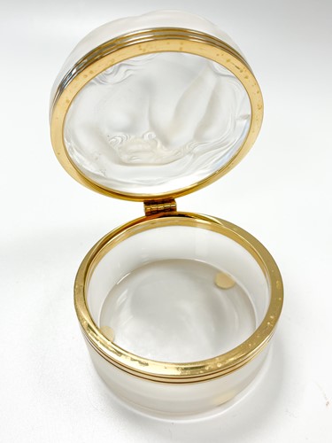 Lot 9 - Daphne, a Lalique frosted glass powder jar