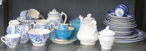 Lot 92 - A mixed lot of mainly 19th century blue and...