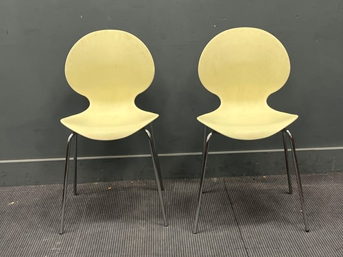 Lot 681 - A pair of vintage Galvano Technica chairs,...