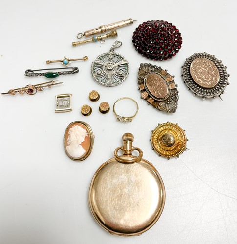 Lot 345 - A selection of jewellery to include, a tooth...