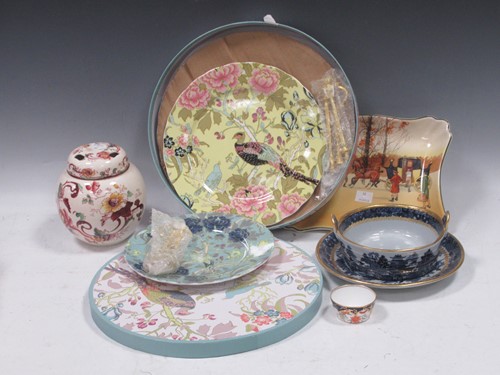 Lot 100 - A collection of China and porcelain plates and...