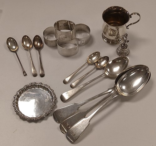 Lot 369 - A small collection of silverware including...
