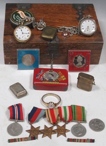 Lot 116 - A silver rolled gold pocket watch and silver...
