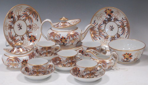 Lot 222 - A New Hall tea service circa, circa 1800-10,...