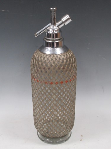 Lot 152 - A glass and EPNS soda siphon