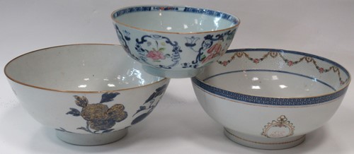 Lot 23 - A Chinese Export armorial porcelain bowl, Qing Dynasty, Qianlong Emperor circa 1770