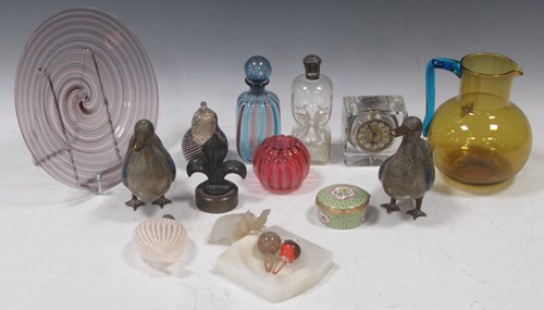 Lot 90 - Coloured and decorative glass, Murano type...