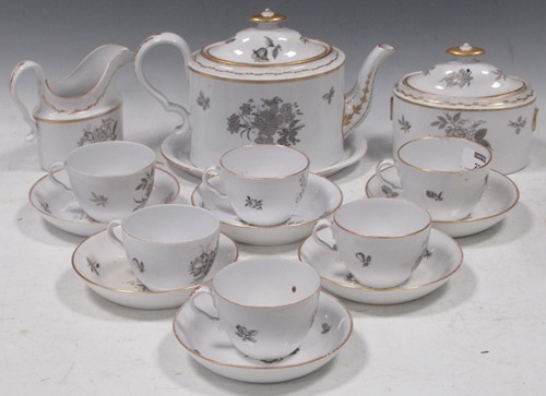 Lot 235 - A Spode tea service circa, 1805-10, decorated...