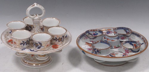 Lot 81 - A Spode imari egg cup stand and four cups,...
