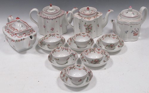 Lot 197 - A New Hall tea service, circa 1787-90, painted...