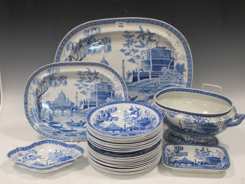 Lot 183 - A Spode blue printed Tiber pattern dinner...