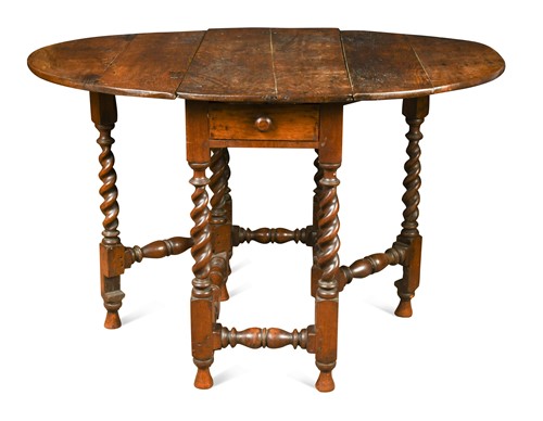 Lot 568 - An oak gateleg table, 19th century