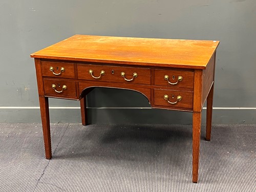 Lot 485 - A 19th century mahogany dressing table 74 x...