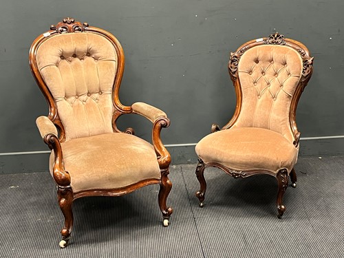 Lot 620 - Two similarly upholstered Victorian button...