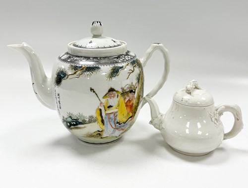 Lot 51 - A Chinese porcelain teapot and cover, Republic Period