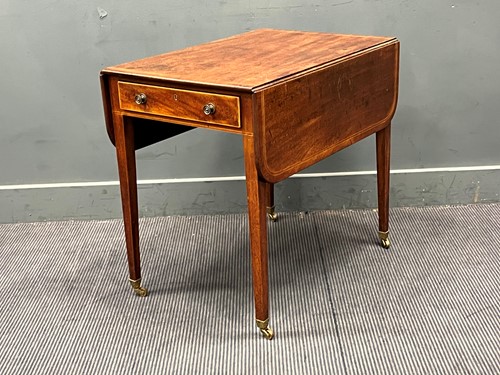 Lot 580 - Early 19th century mahogany pembroke table,...