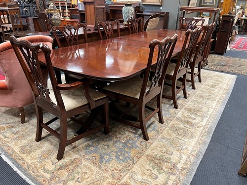 Lot 469 - An American reproduction mahogany twin...