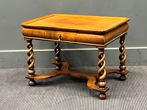 Lot 581 - A William & Mary Style small walnut table with...