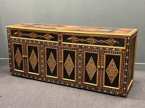 Lot 629 - A decorative 20th century hand painted...