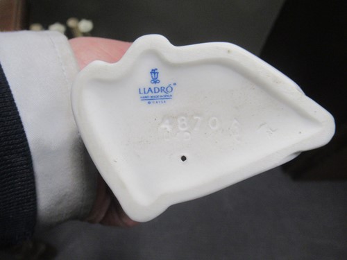 Lot 35 - A quantity of Beswick horses and dogs, Lladro...