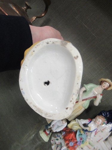 Lot 22 - Collection of porcelain and bone china...