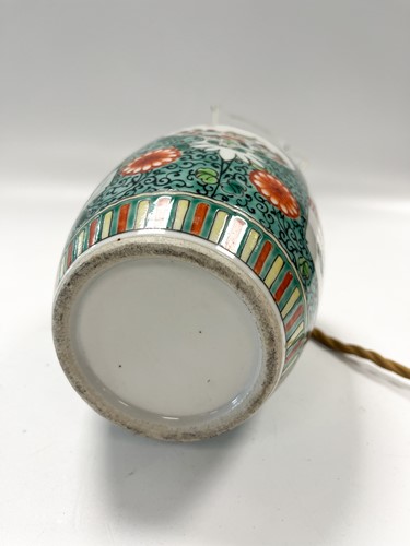 Lot 32 - A Chinese famille verte table lamp, now converted to a lamp