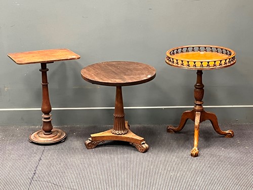 Lot 542 - A William IV rosewood circular occasional...