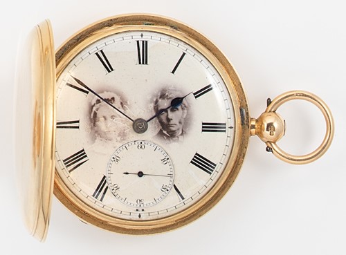 Lot 237 - J. & W. Todd, Glasgow - A late 19th century 18ct gold hunter pocket watch