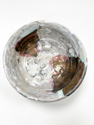 Lot 32 - Robin Welch (1936-2019), a stoneware bowl
