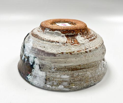 Lot 32 - Robin Welch (1936-2019), a stoneware bowl