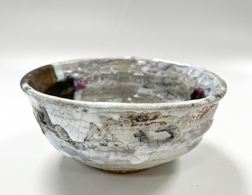 Lot 32 - Robin Welch (1936-2019), a stoneware bowl