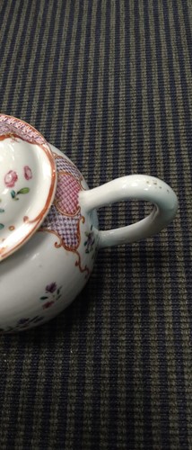 Lot 26 - An 18th century pearlware teapot and another...