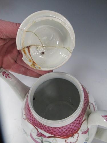 Lot 26 - An 18th century pearlware teapot and another...