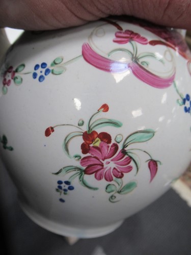 Lot 26 - An 18th century pearlware teapot and another...