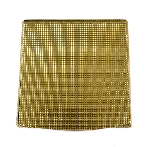 Lot 305 - A mid 20th century 9ct gold powder compact