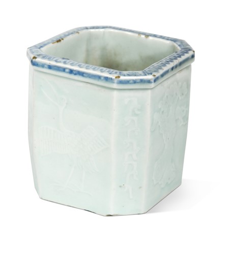 Lot 43 - A Korean blue and white carved porcelain octagonal jardiniere, Joseon Dynasty