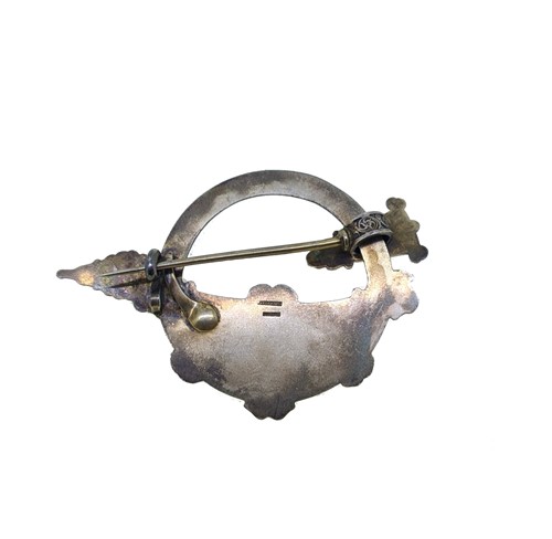 Lot 9 - A Victorian Irish copy of a Tara brooch