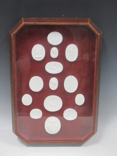 Lot 53 - A cased set of fifteen Grand Tour plaster...