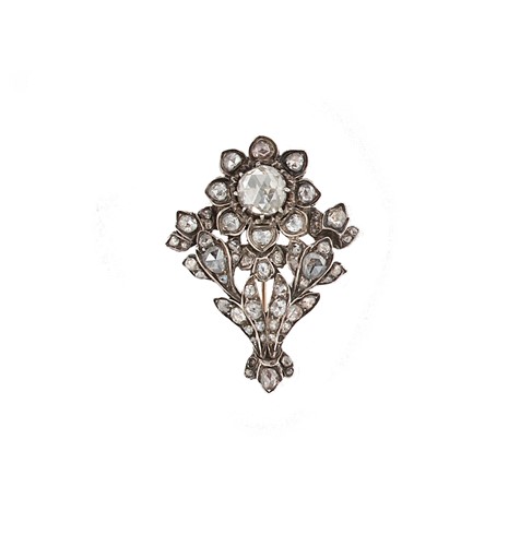 Lot 154 - A rose cut diamond floral brooch
