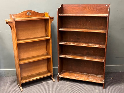 Lot 449 - An Arts and Crafts oak open bookcase 126 x 74...