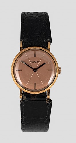 Lot 222 - Universal Genève - A Swiss 18ct pink gold wristwatch