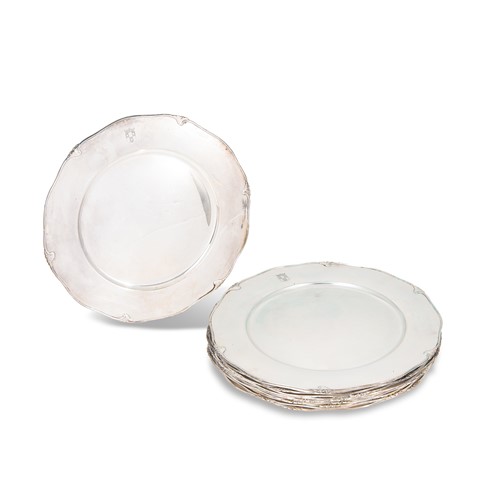 Lot 291 - A set of 12 early 20th century Swedish metalwares silver dinner plates