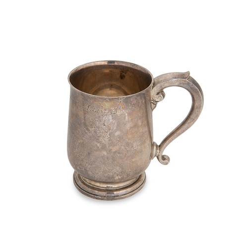 Lot 332 - A George V silver tankard