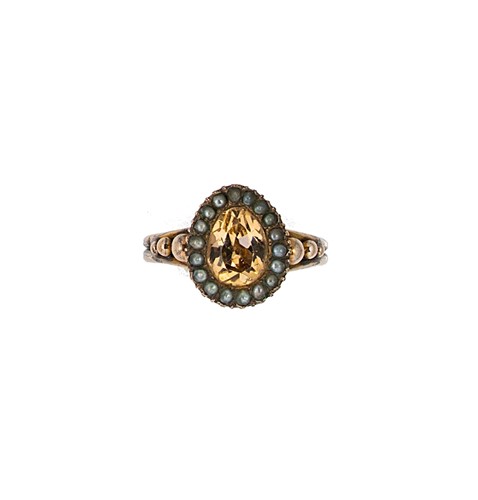 Lot 122 - A Georgian paste and split pearl ring